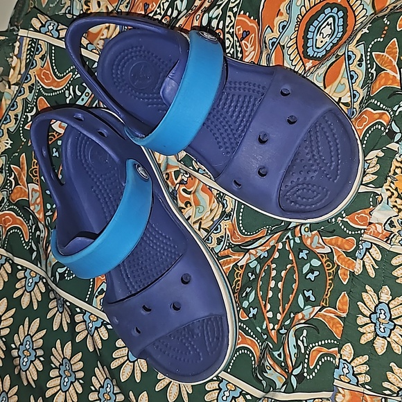 Little Boys Croc sandles - Picture 6 of 9